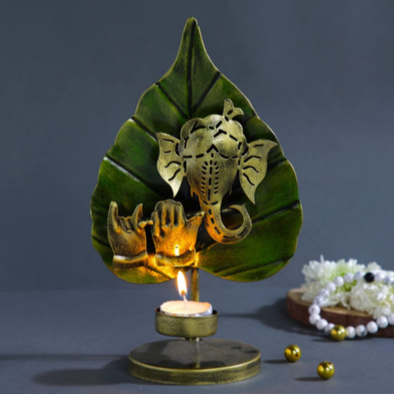 Rajasthani Paan Ganesha  Metal T- Light Diya